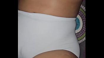 Beautiful latina with a big ass wants sex