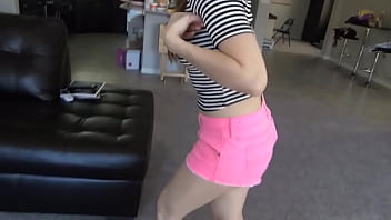 These ladies get tranced and do as you say These ladies get tranced and do as you say