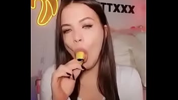 That’s the guy to suck banana in tikizia