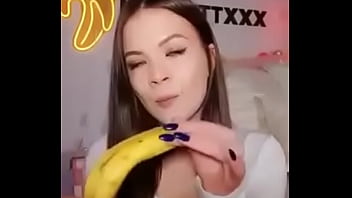 That’s the guy to suck banana in tikizia