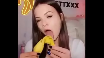 That’s the guy to suck banana in tikizia
