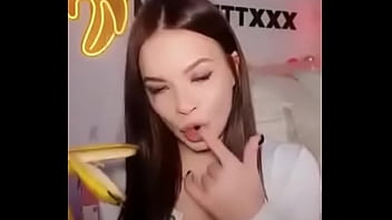 That’s the guy to suck banana in tikizia