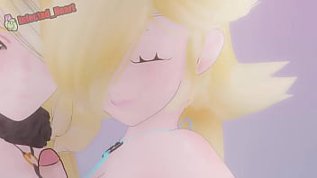 Dos lindas chicas de cabello rubio juegan con una verga entre sus tetas