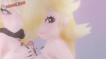 Dos lindas chicas de cabello rubio juegan con una verga entre sus tetas