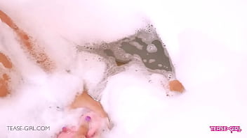 Pretty teen student horny af washes her body