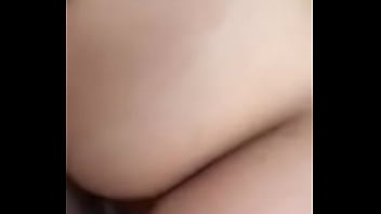 Sie hat einen großen arsch