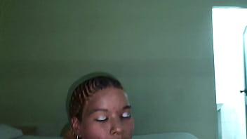 Elle le gusta hacer cada momento el mamar mi pene con todo el placer Elle le gusta hacer cada momento el mamar mi pene con todo el placer