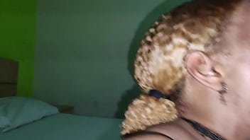 Elle le gusta hacer cada momento el mamar mi pene con todo el placer Elle le gusta hacer cada momento el mamar mi pene con todo el placer