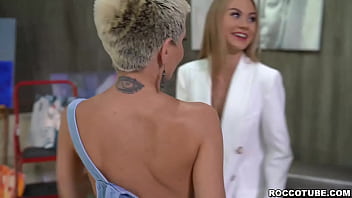 This is hot as fuck hardcore lesbian This is hot as fuck hardcore lesbian