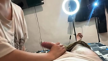 Increible mamada de mi hermanastra mientras estábamos solos en casa