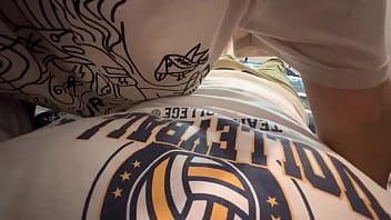 Increible mamada de mi hermanastra mientras estábamos solos en casa