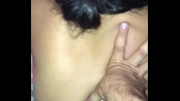 Mi mejor amigo azotando mi cola Mi mejor amigo azotando mi cola