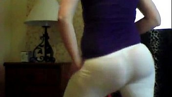 Jiggle that ass round and round up and down