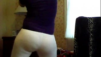 Jiggle that ass round and round up and down