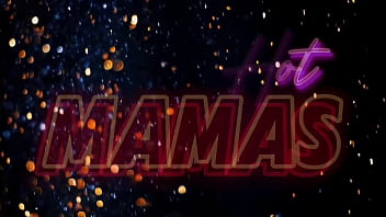 Homem pauzudo fodendo milf de clitóris grande