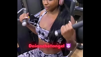 Treinando duro meus amores quero aguentar mais que eu aguento ficar mais resistente oque acham to pensando em tomar mai