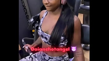 Treinando duro meus amores quero aguentar mais que eu aguento ficar mais resistente oque acham to pensando em tomar mai