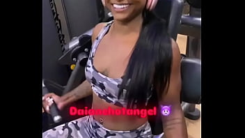 Treinando duro meus amores quero aguentar mais que eu aguento ficar mais resistente oque acham to pensando em tomar mai