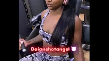 Treinando duro meus amores quero aguentar mais que eu aguento ficar mais resistente oque acham to pensando em tomar mai