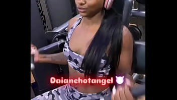 Treinando duro meus amores quero aguentar mais que eu aguento ficar mais resistente oque acham to pensando em tomar mai