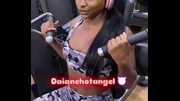 Treinando duro meus amores quero aguentar mais que eu aguento ficar mais resistente oque acham to pensando em tomar mai