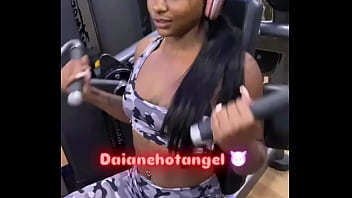 Treinando duro meus amores quero aguentar mais que eu aguento ficar mais resistente oque acham to pensando em tomar mai