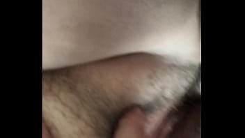 Cogiendome a gordita misionero piernas abiertas sin condon