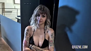 Quando a meia irmã é tão gostosa que simplesmente não dá pra resi janylavigne