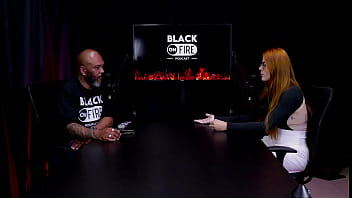 A menina gozou na primeira vez foi na festa achando que o cara que estava curtindo era gay mas bella ruiva watch sheer red