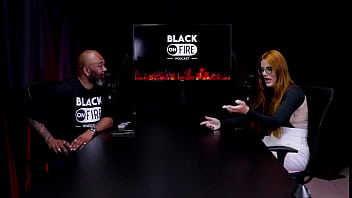 A menina gozou na primeira vez foi na festa achando que o cara que estava curtindo era gay mas bella ruiva watch sheer red