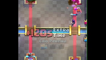 Destruindo bunda de gay no clash