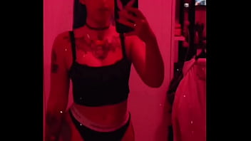 Caliente perra te pondra la verga dura