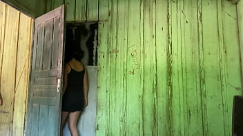 Comi a fantasma na casa assombrada no halloween