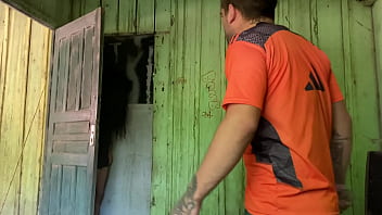 Comi a fantasma na casa assombrada no halloween