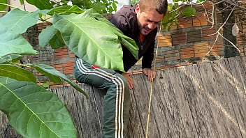 Comi a fantasma na casa assombrada no halloween