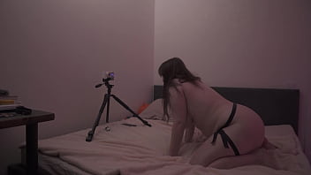 Ahahahahaha shooting the video looks weird