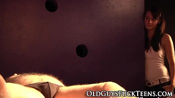 Euro babe wanks old timer