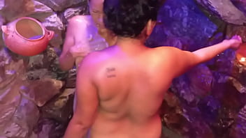 Nos masturbamos hasta corrernos