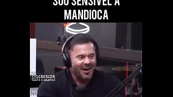 Ele admitiu que gosta disso