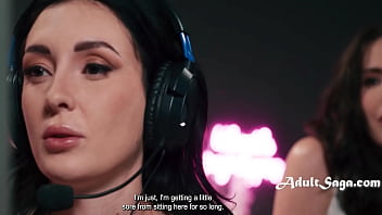 The neck massage that got her to stop streaming and start screaming