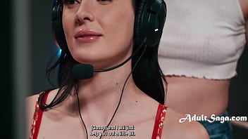 The neck massage that got her to stop streaming and start screaming