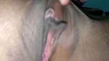 สาวใช้เล่นควยเอาถูเม็ดแตดเล่น