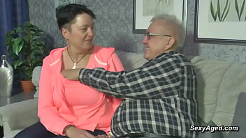 A Stunning German Amateur Mature Wife Nicole S In Her Late Fourties And Her Older Husband Willi Enjoying In Pussy Play And Blowjob And Hardcore Sex thumbnail