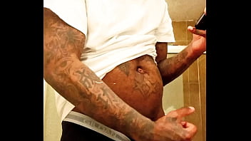 Youngstarbrazy makes his thick dick cum while watching hentai