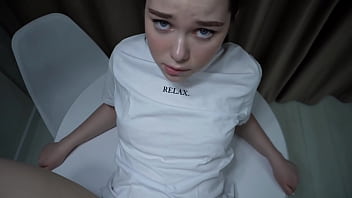 Stepsister made breakfast had to feed her cum