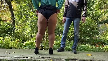 Come with me now i really need to pee