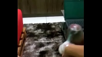 Derramando muito leite