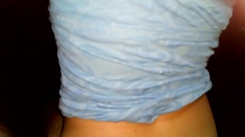 Me como el delicioso culito de mi cuñada