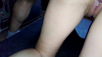 Me como el delicioso culito de mi cuñada