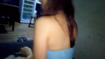 Me como el delicioso culito de mi cuñada